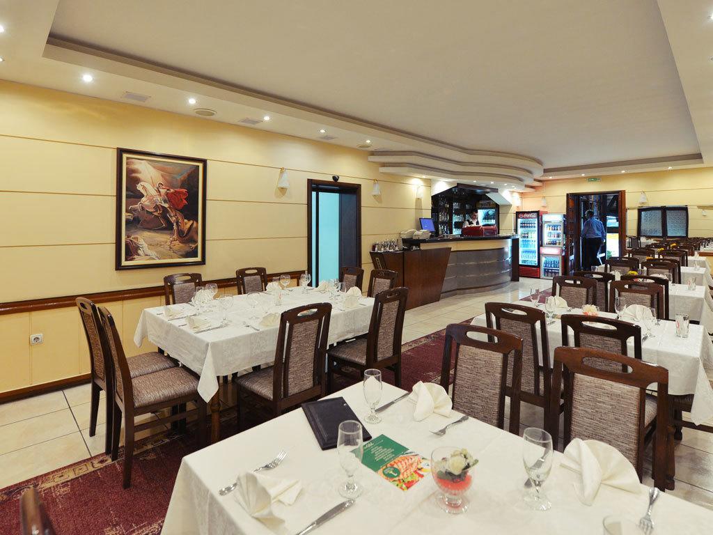 Guest House Vila Bor 노비사드 외부 사진